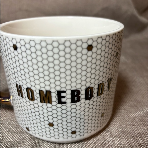 🔥SALE Sweet Water Decor Coffee Mug “HOMEBODY” - Picture 3 of 4